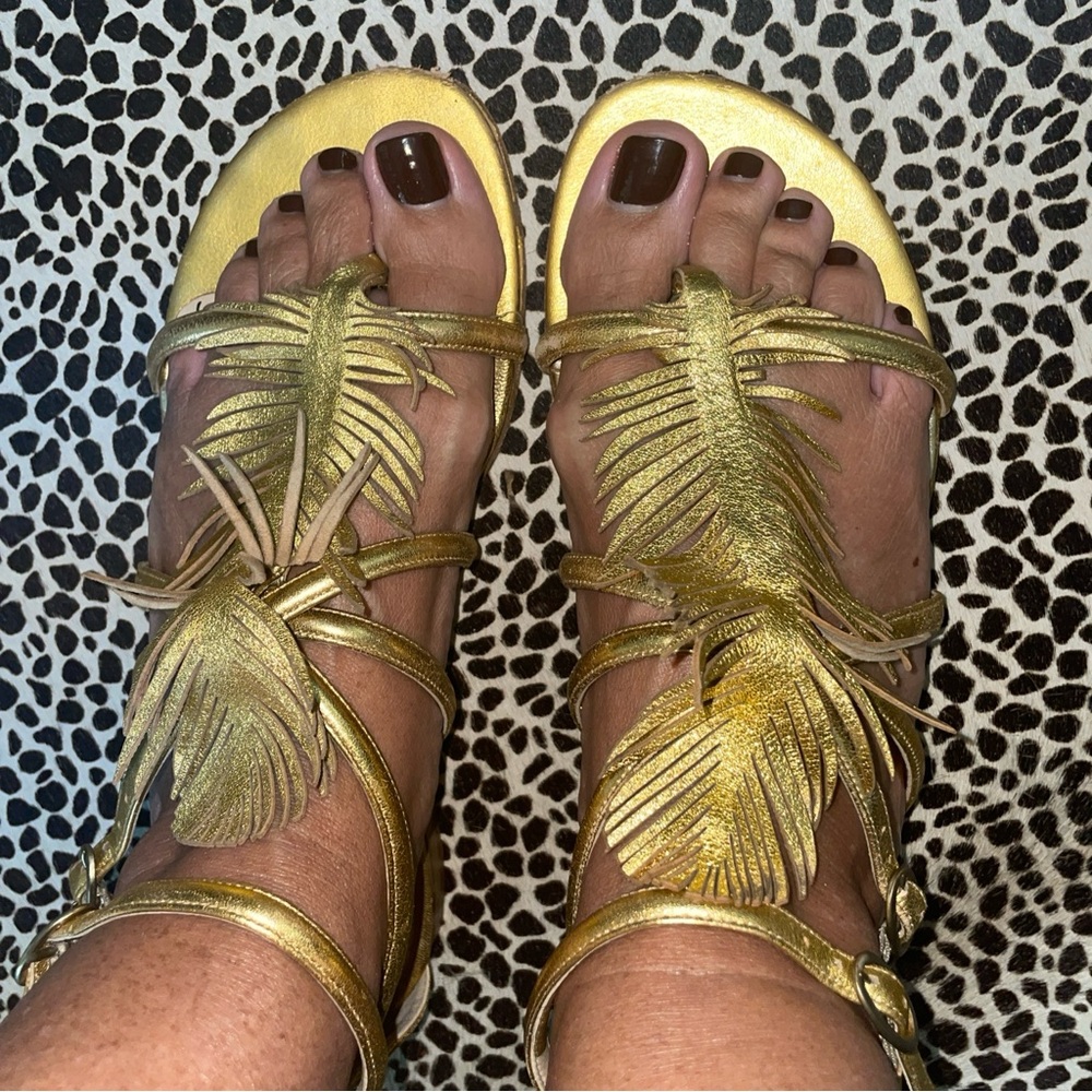 JEROME ROUSSEAU 39 Gold Leather Gladiator Flat Strappy Fringe Trim 8.5 Italy